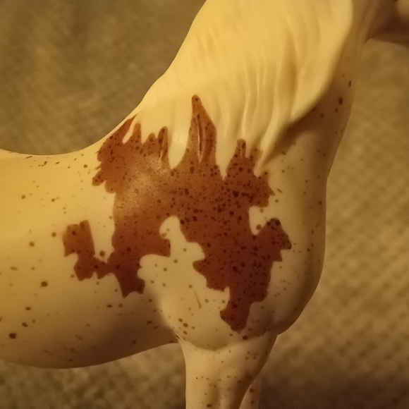 Breyer Madonna - Picture 7 of 15